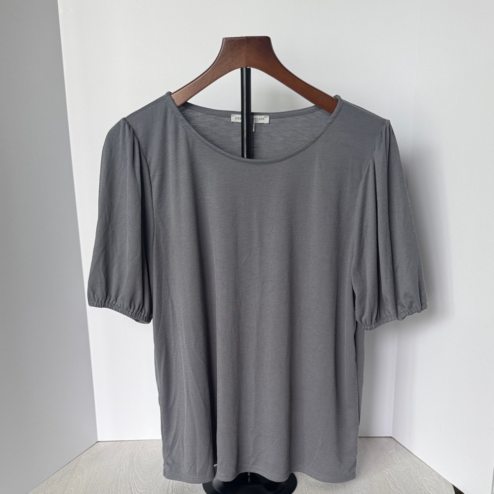 Green Envelope Gray Short Sleeve Tee
